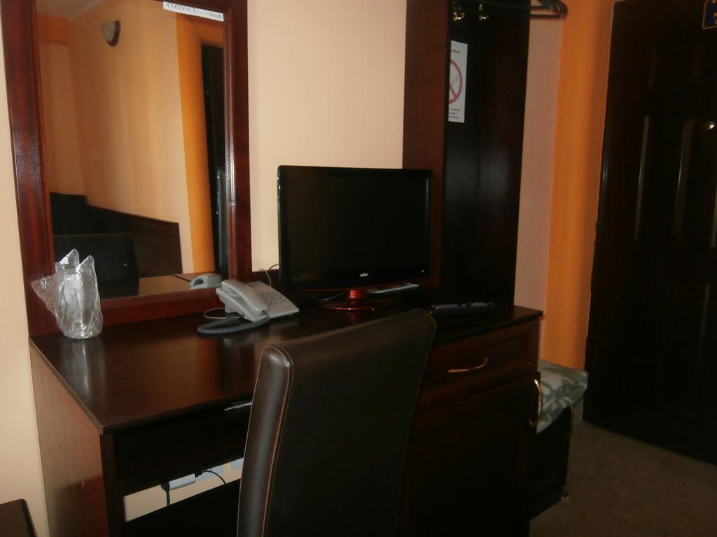 Hotel Vila Mitic Luxx Spa Centar เลสโควัซ ภายนอก รูปภาพ