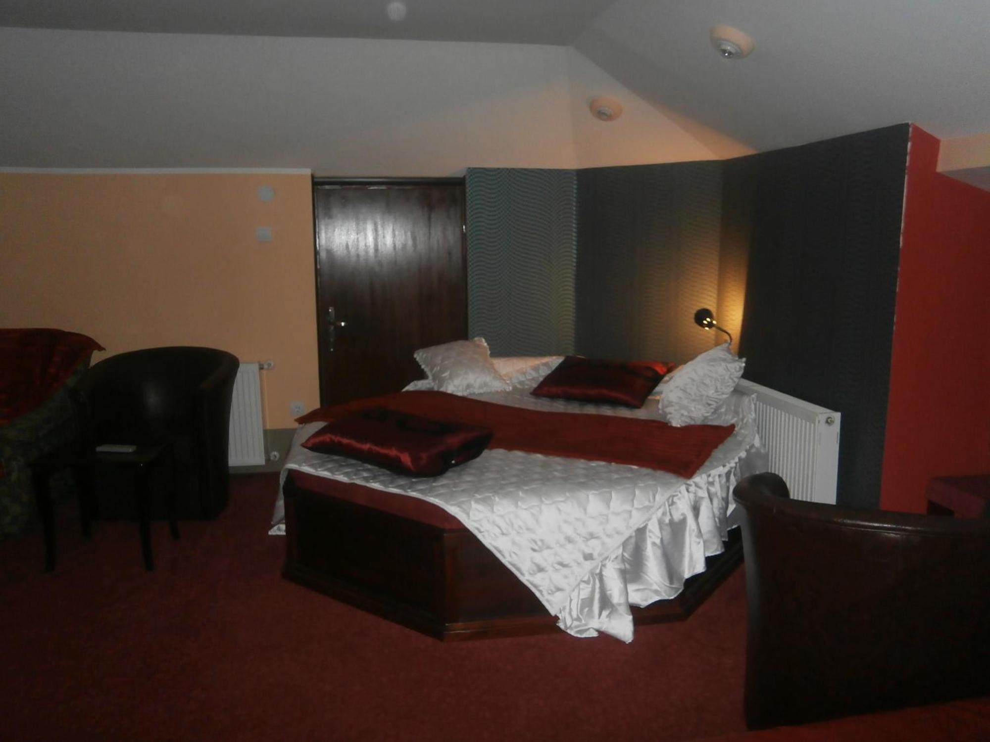 Hotel Vila Mitic Luxx Spa Centar เลสโควัซ ภายนอก รูปภาพ